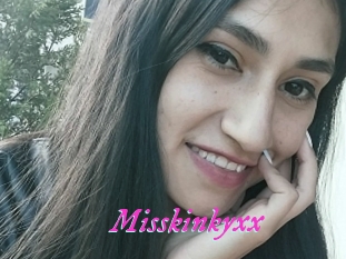 Misskinkyxx